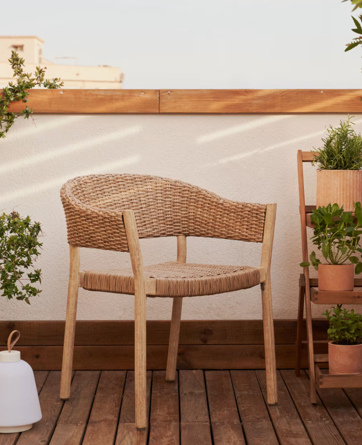 POLA - Chaise en bois d'eucalyptus rotin synthétique finition naturelle 