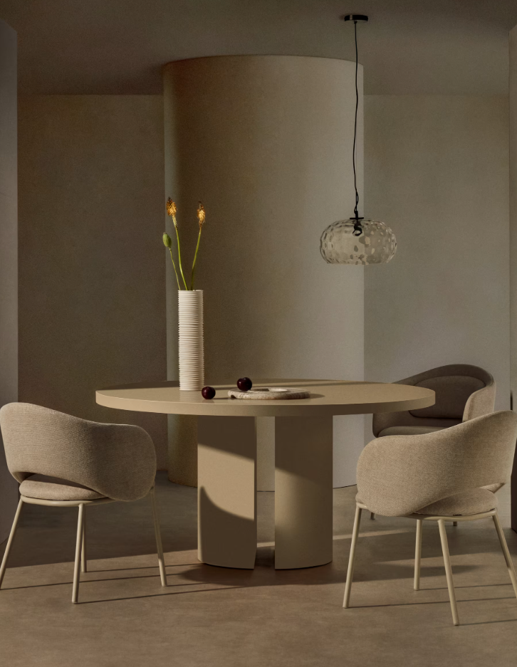 NEALY - Table ronde en laqué écrue - Ø 150 cm